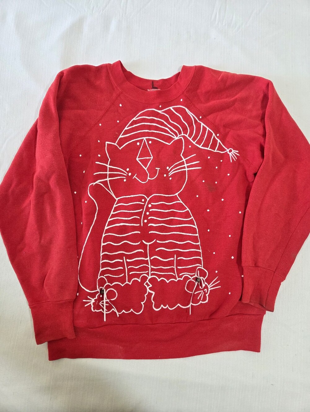 Vintage Red Sleepy Cat Graphic Crewneck Sweater Adult Large